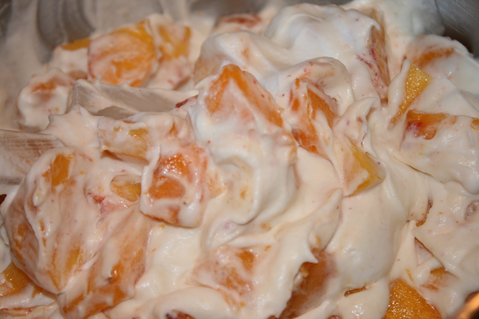 everything to entertain Fresh Peaches and Cream Pie