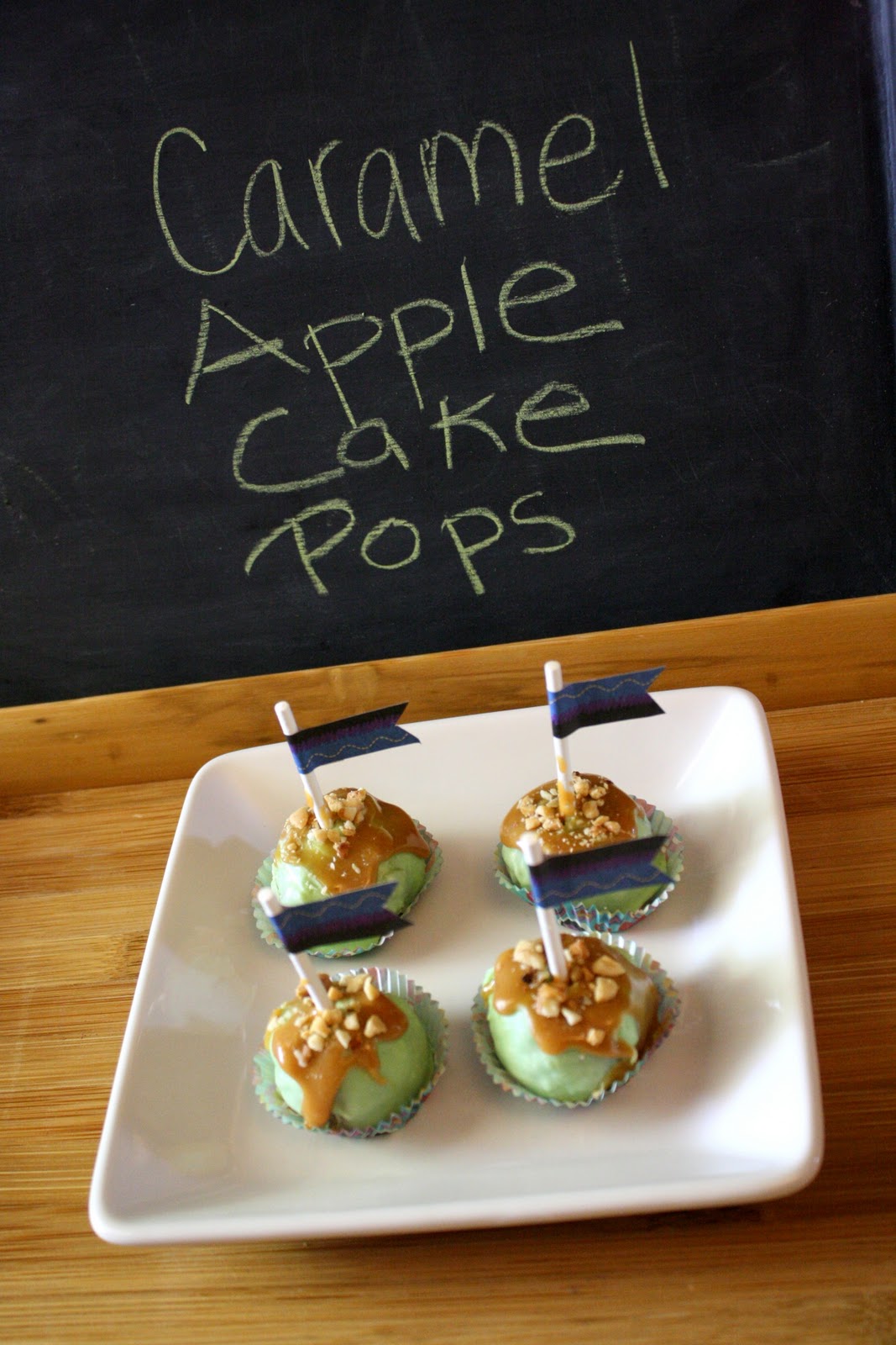 52 Mantels Caramel Apple Cake Pops