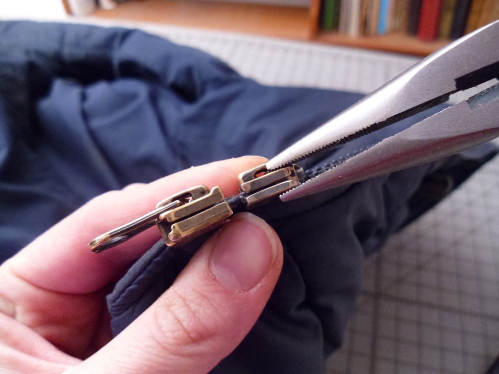 Art and Needlework by Rebekah 1/30/13 Tutorial How to Replace a