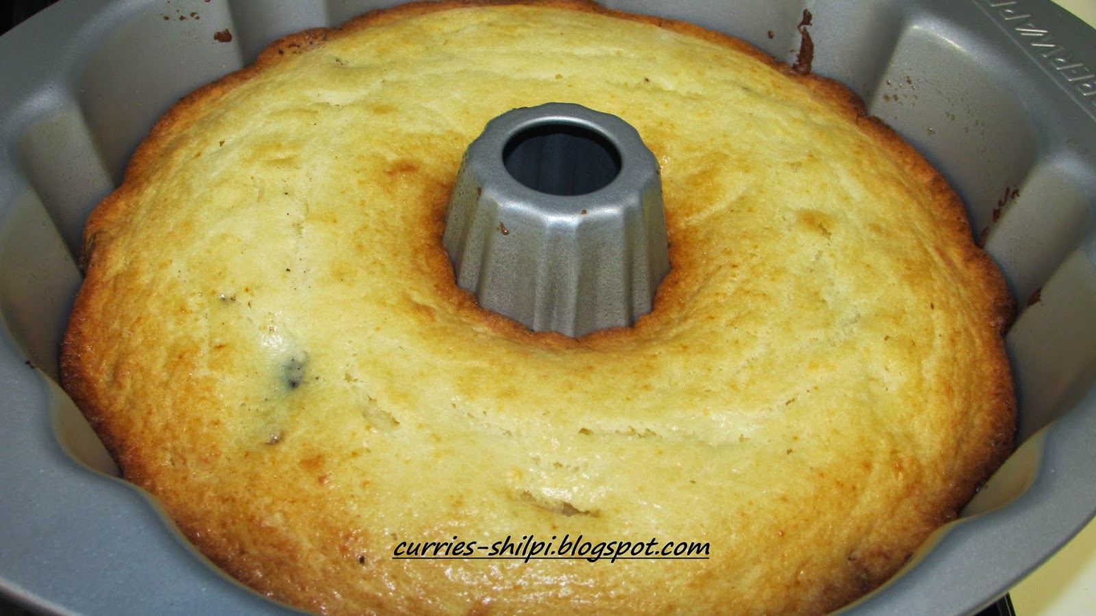 SimplyVeggies Mint filled Coconut Vanilla Bundt cake BundtBakers