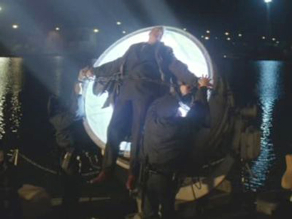 2005carmine-falcone-batsignal.jpg