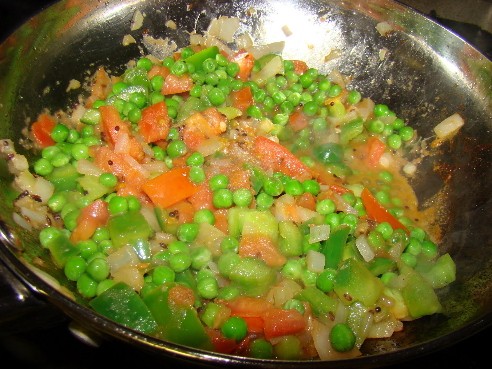 My Favorite Recipes Collection Spicy Mushrooms, Peas, and Green Bell