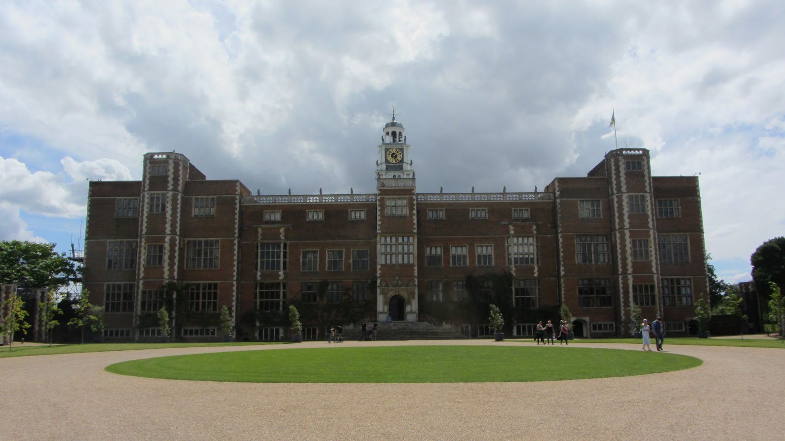 The Magical Christmas Wreath Company Hatfield House