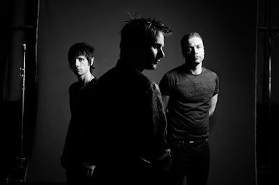 VotW : Muse – Mercy (Official Music Video)