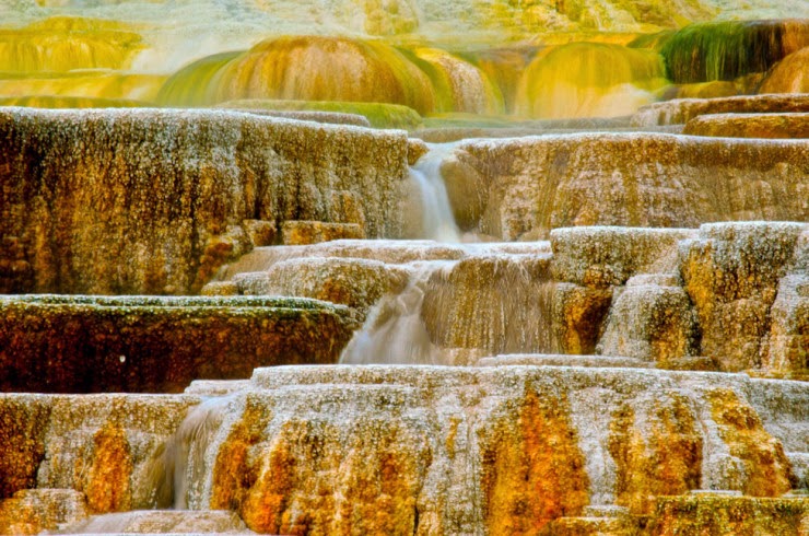 8. Mammoth Hot Springs, Wyoming, USA - Top 10 Natural Pools 8. Mammoth Hot Springs, Wyoming, USA - Top 10 Natural Pools