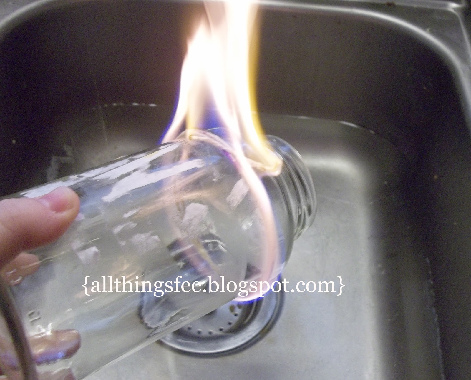 all things fee. where life meets craft Cutting Glass Jars