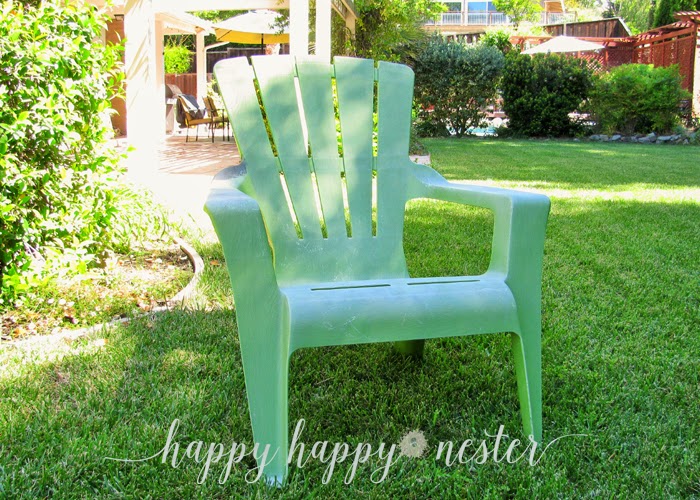 Happy Happy Nester Annie Sloan Chalk Paint and Plastic Outdoor Chairs