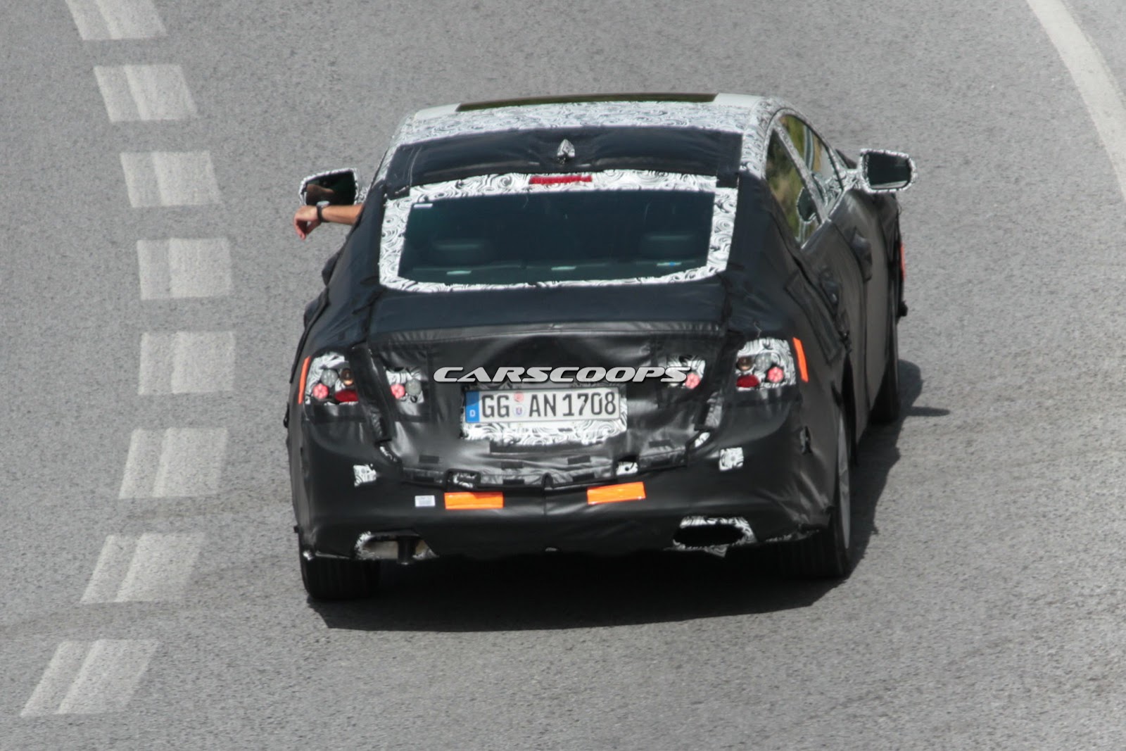 2017-Chevrolet-Malibu-10.jpg