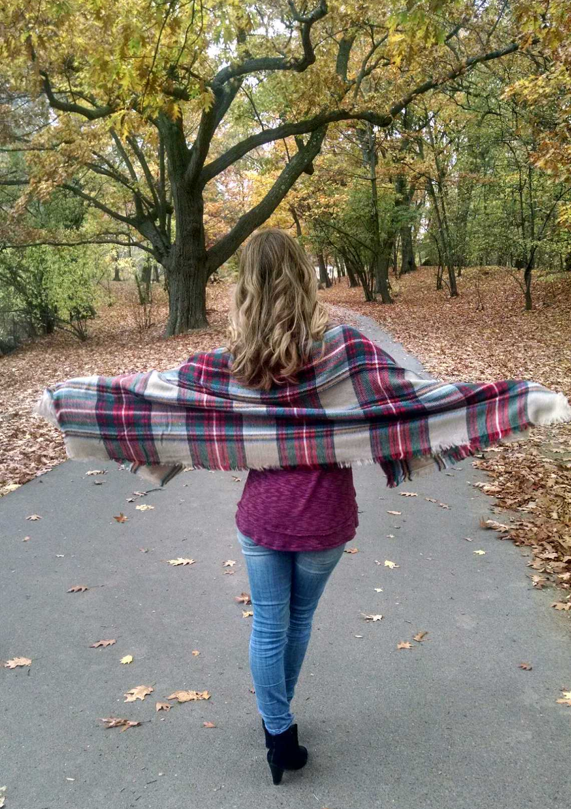 How to Wear a Blanket Scarf Chow Down USA