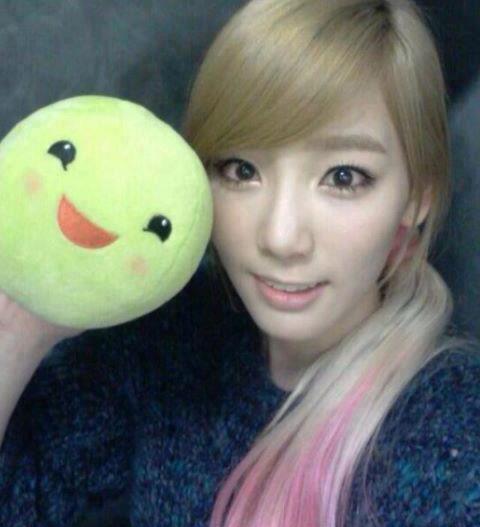 [pic] SNSD Taeyeon tiết lộ secla mới  Snsd+taeyeon+selca