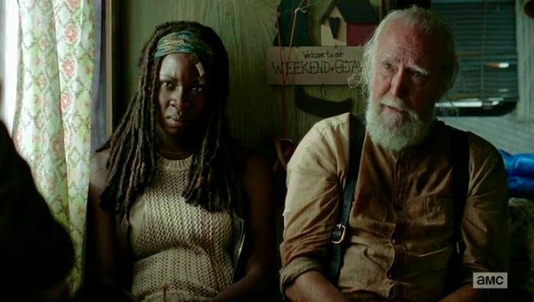 Michonne y Hershel en una escena eliminada de The Walking Dead Michonne y Hershel en una escena eliminada de The Walking Dead
