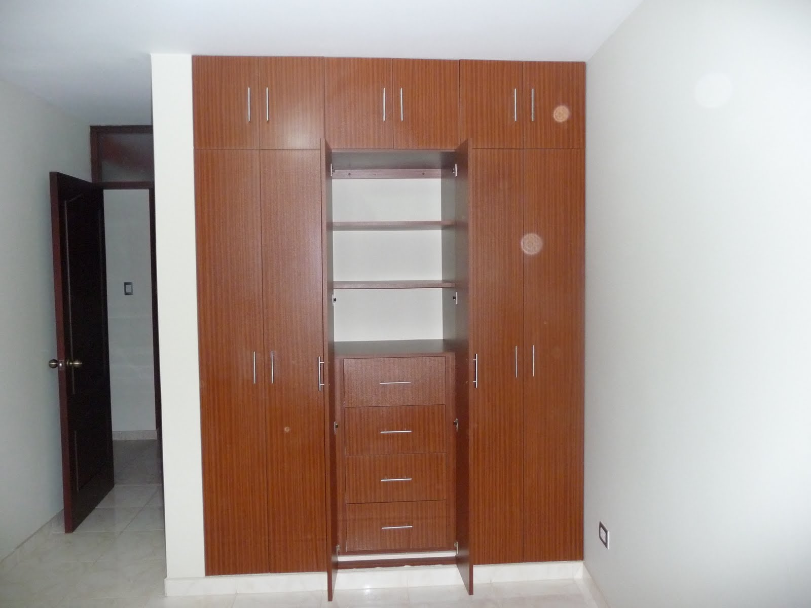 MELAMUEBLE: ROPEROS , CLOSETS , ARMARIOS