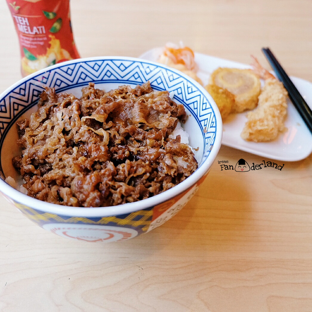 Irene Fan's Wonderland! Yoshinoya Japan's No. 1 Beef Bowl