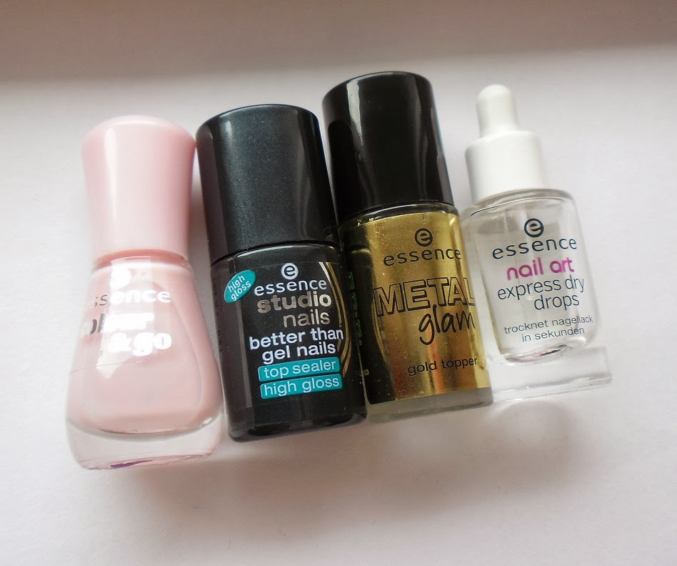 Familiabrupt Elegant Chic With Essence