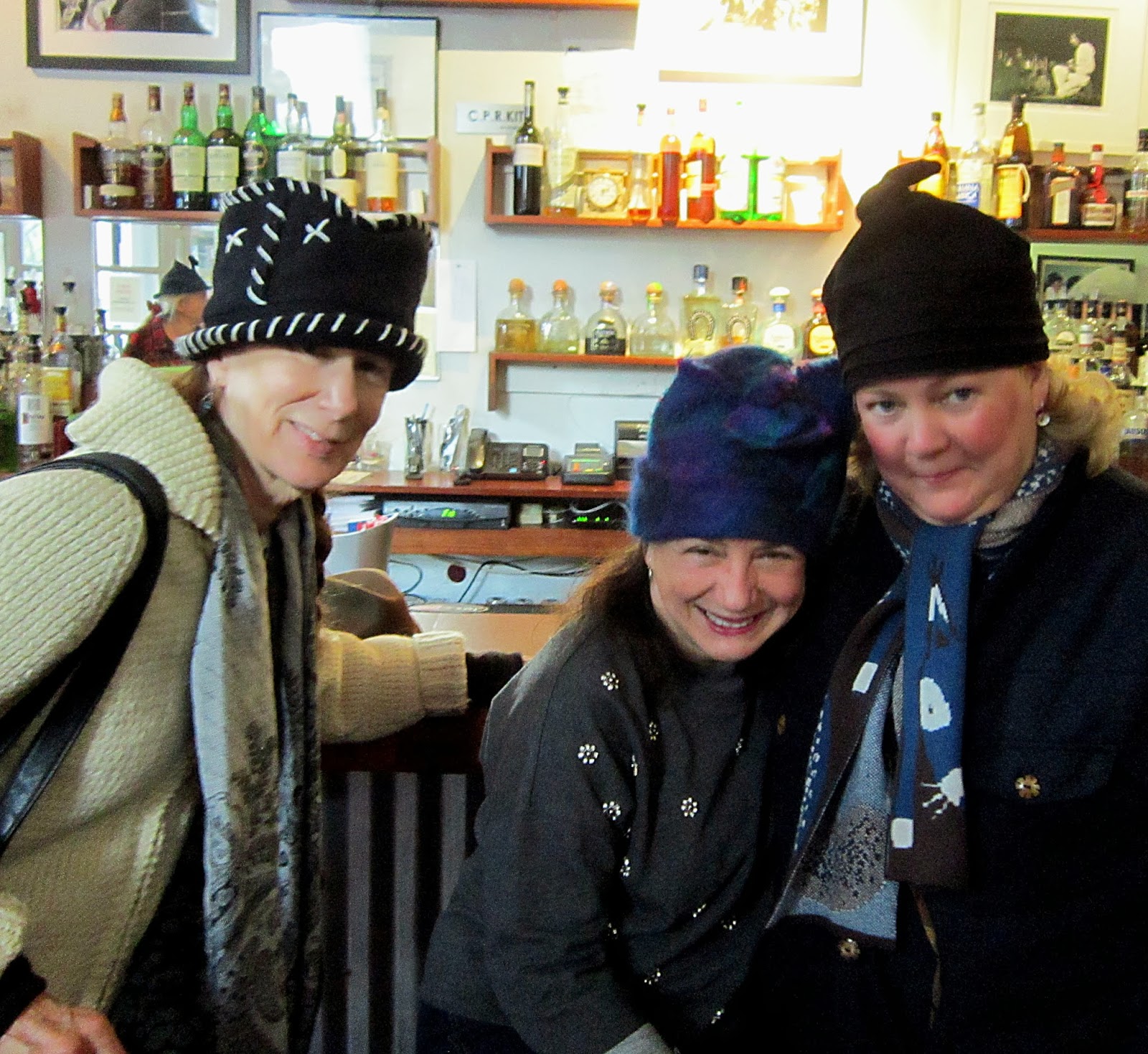 Idiosyncratic Fashionistas Hat Love Jean Rocks out at Amy Downs