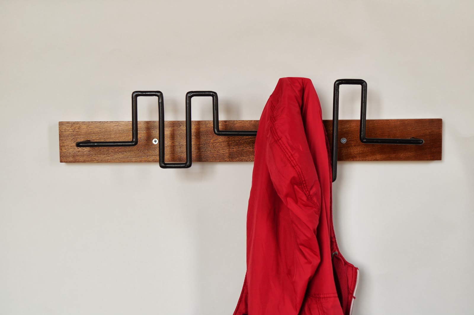 Cunningham Design the pulse coat rail