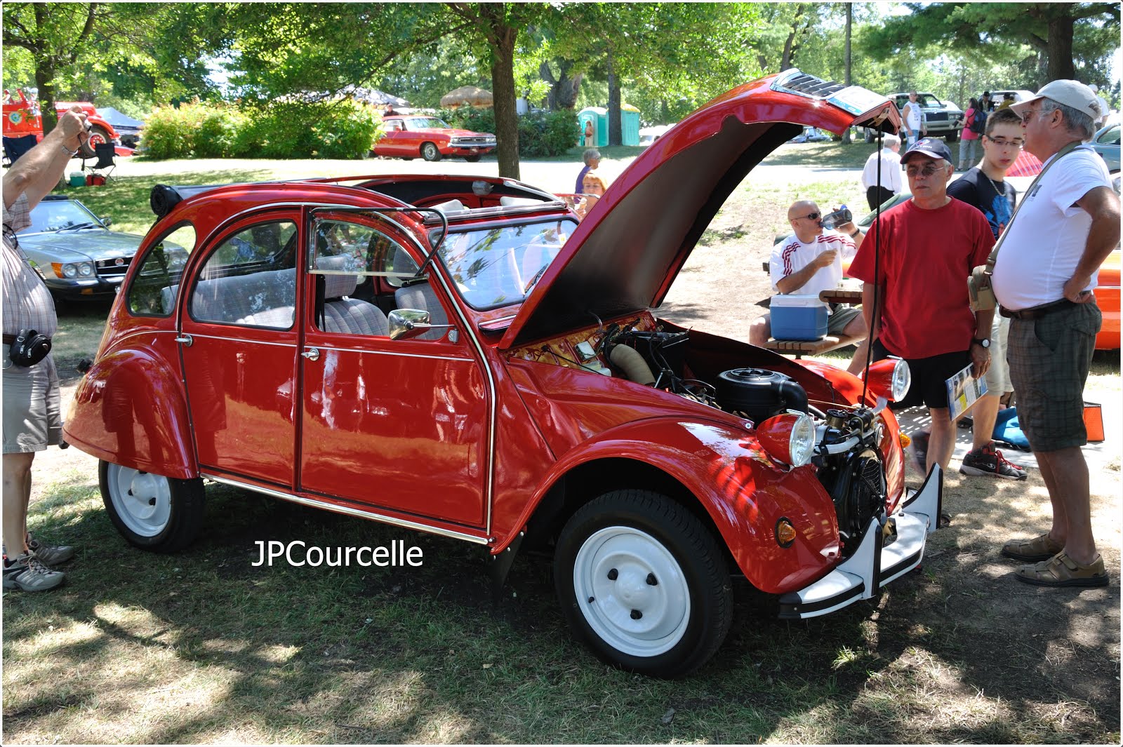 Deux CV  Française