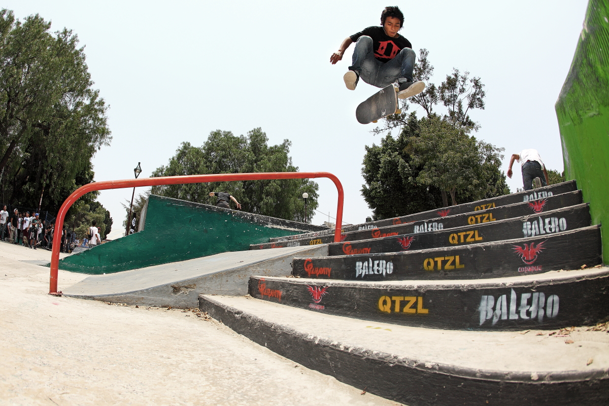 Movimiento Skate en México Concurso Atomics Xonaca Skate Plaza 2013