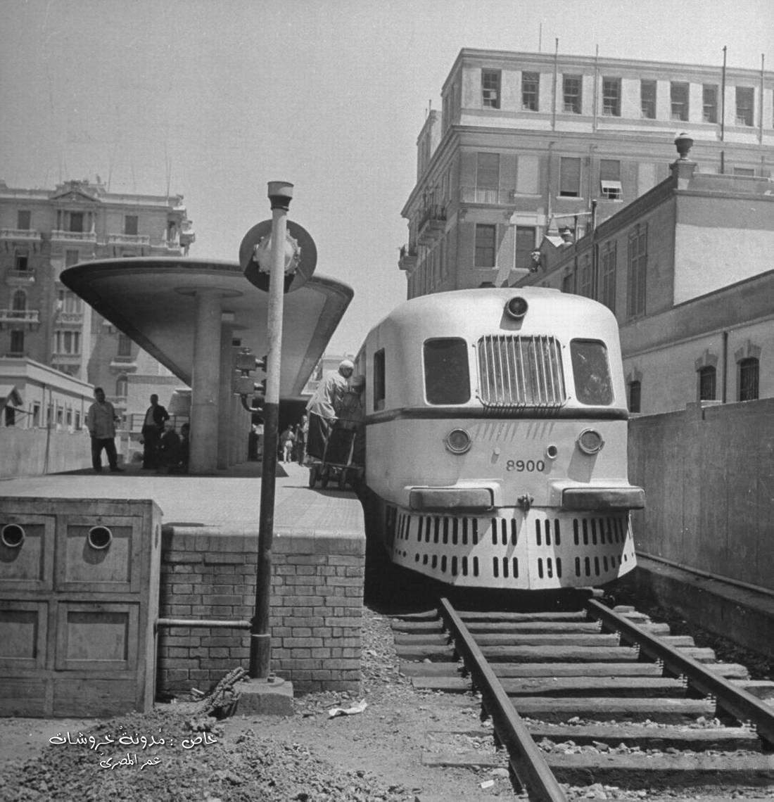Image result for ‫صورة قديمة لمحطة مصر في إسكندرية‬‎