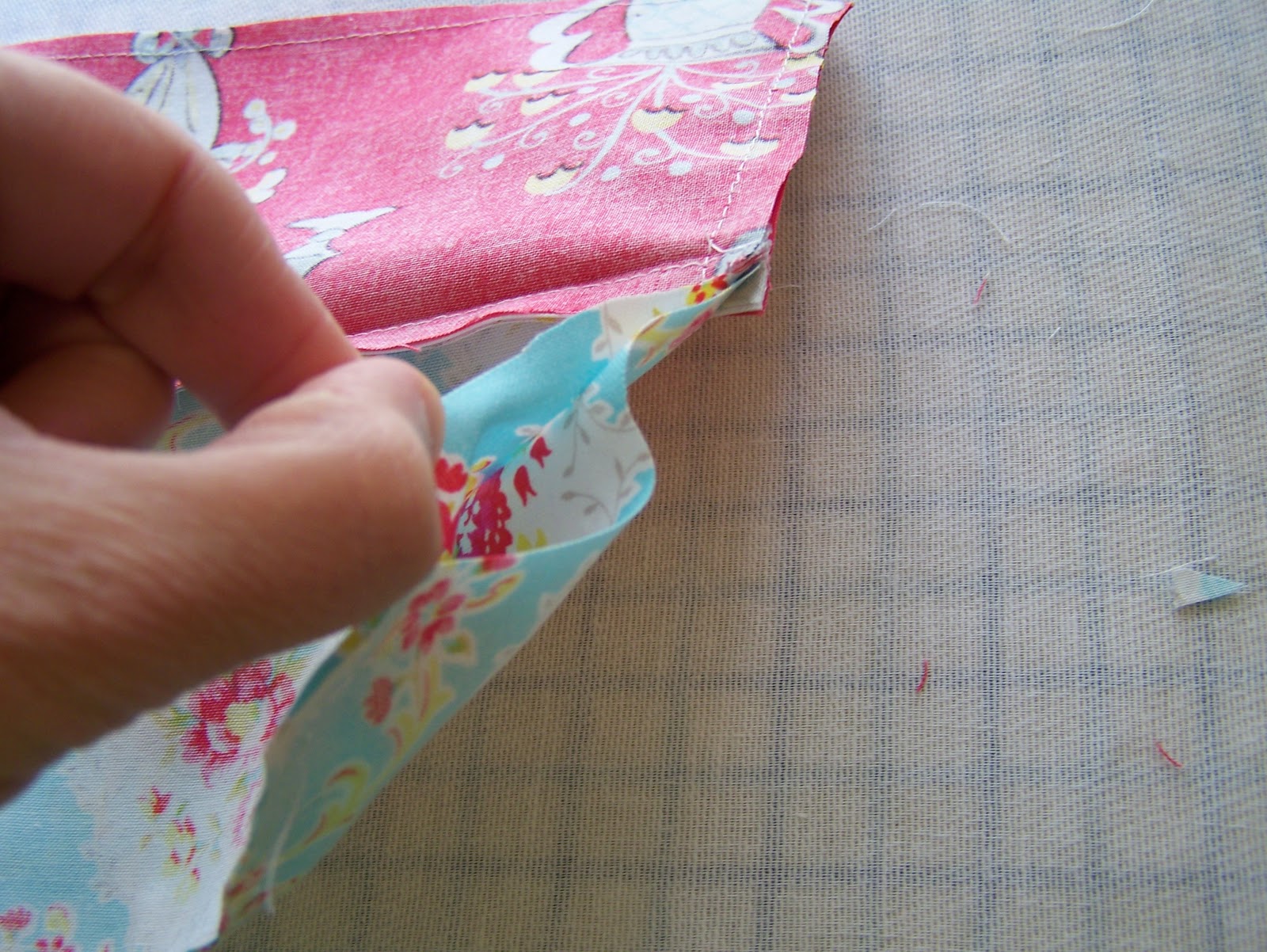 n' stitches designs Lined Purse with Zipper Tutorial