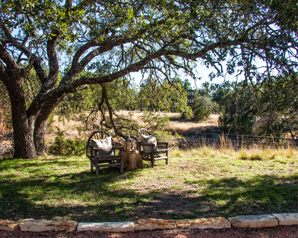 DOUBLE DEER RANCH Twig