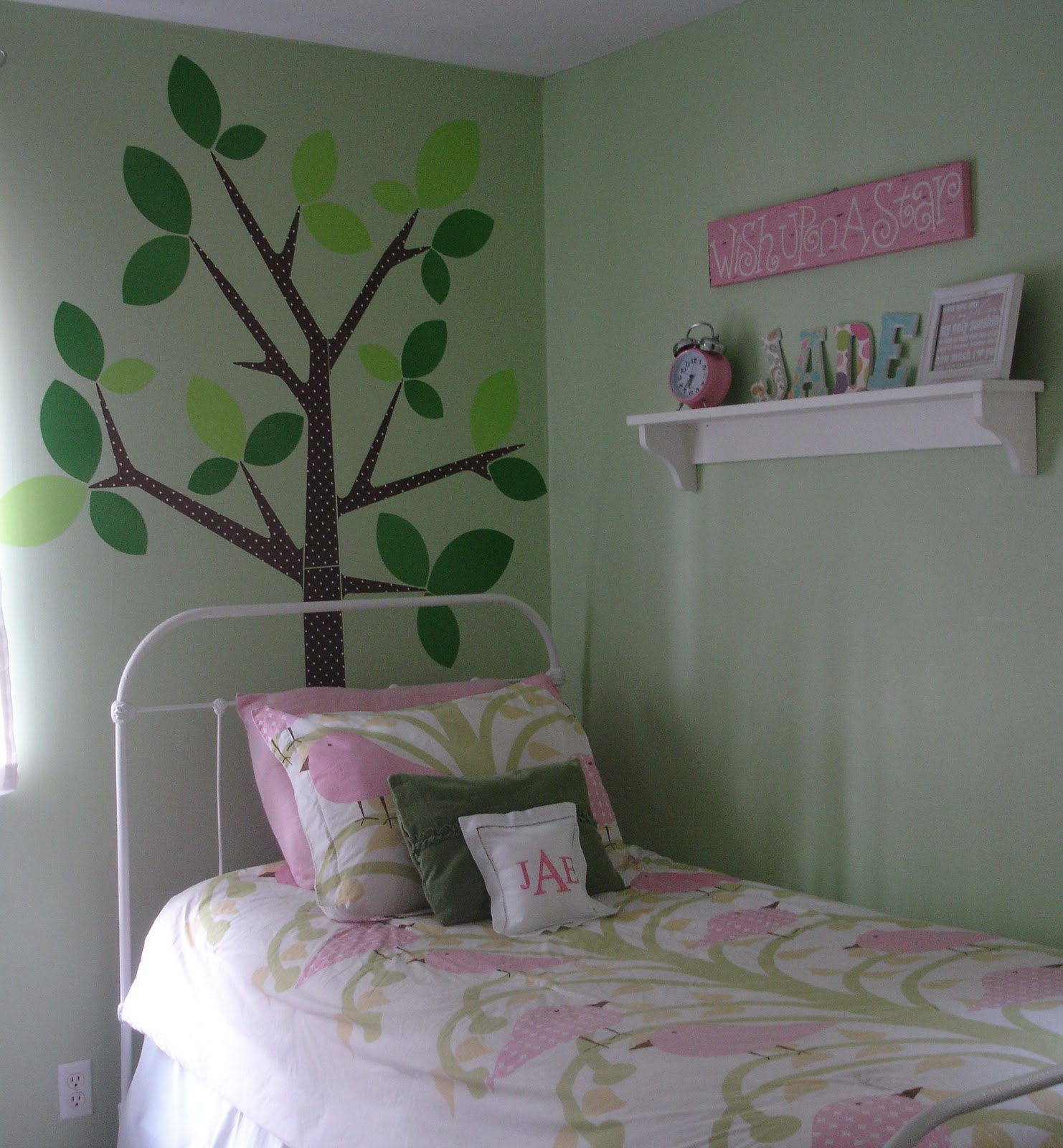 Don't Disturb This Groove Iron Bed Makeover