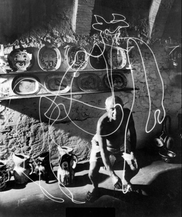 Picasso's Light Drawing