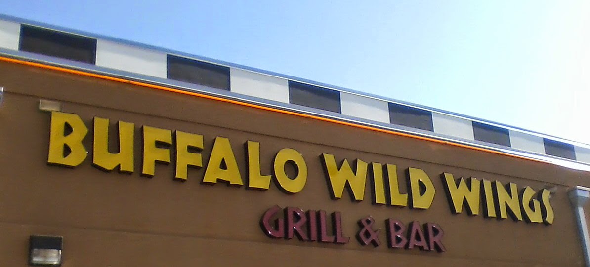 Richard Reviews Everything Buffalo Wilds Wings Bar and Grill (City of