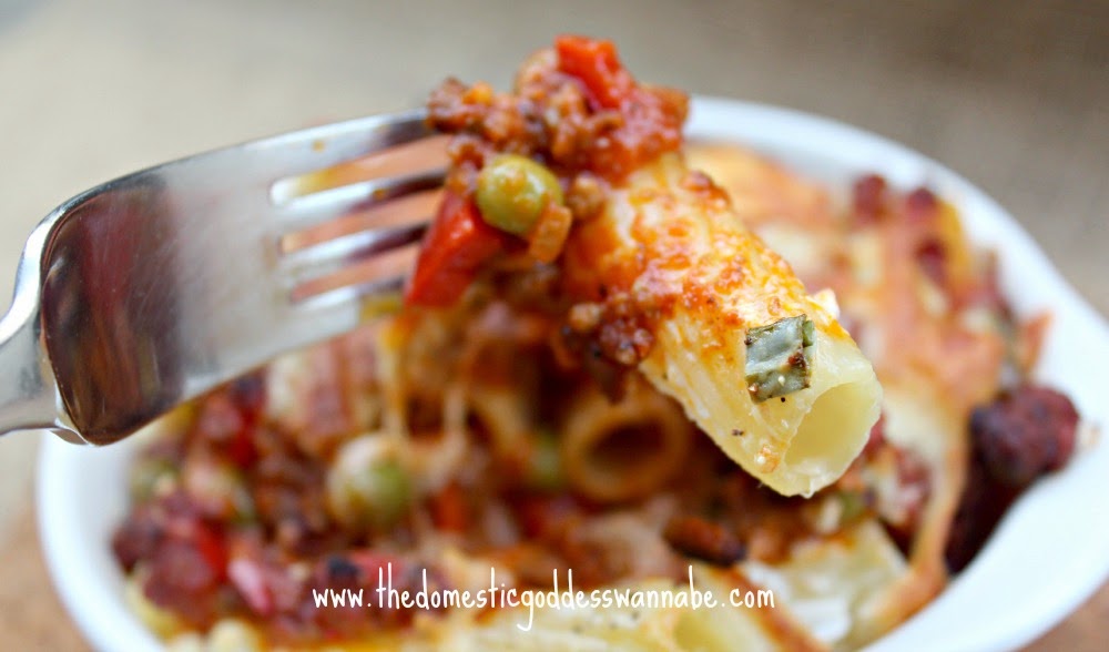 Domestic Goddess Wannabe sour cream pasta bake