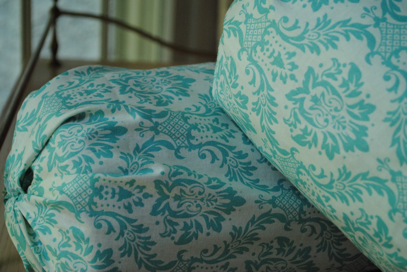 Darling Disposition Darling DIY No Sew Pillows