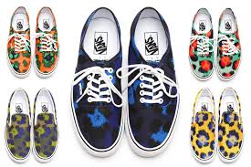 vans store in avenues mall