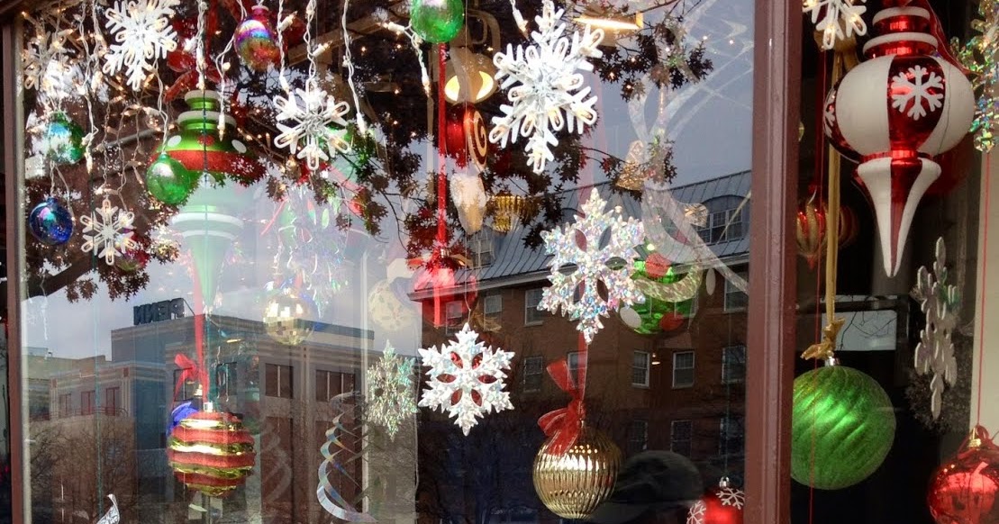 LIT's Living on Capitol Hill (Hell!?) Coldwell Banker Annual Christmas