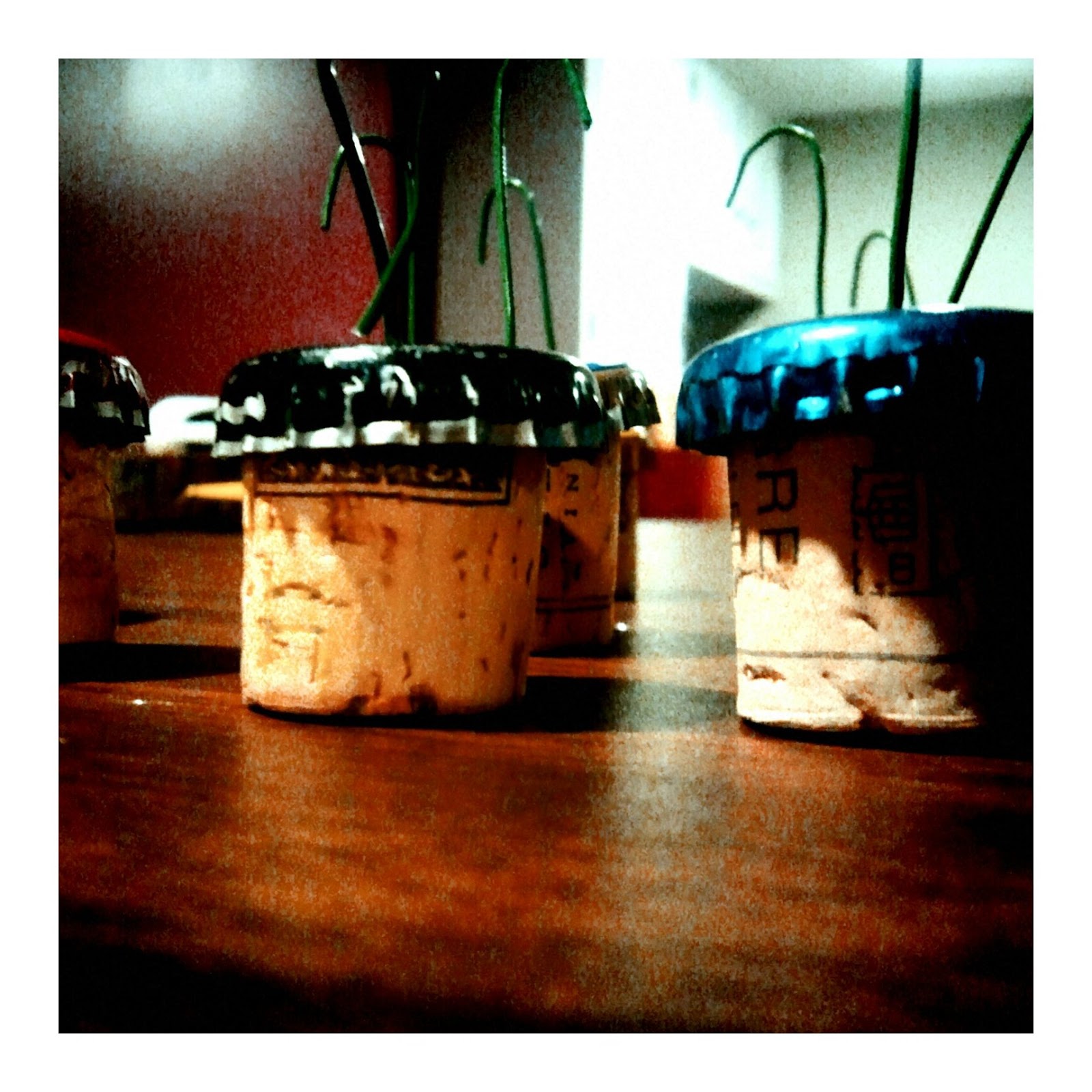 Recycled crafts, Recycle bottle caps and wine corks into Christmas