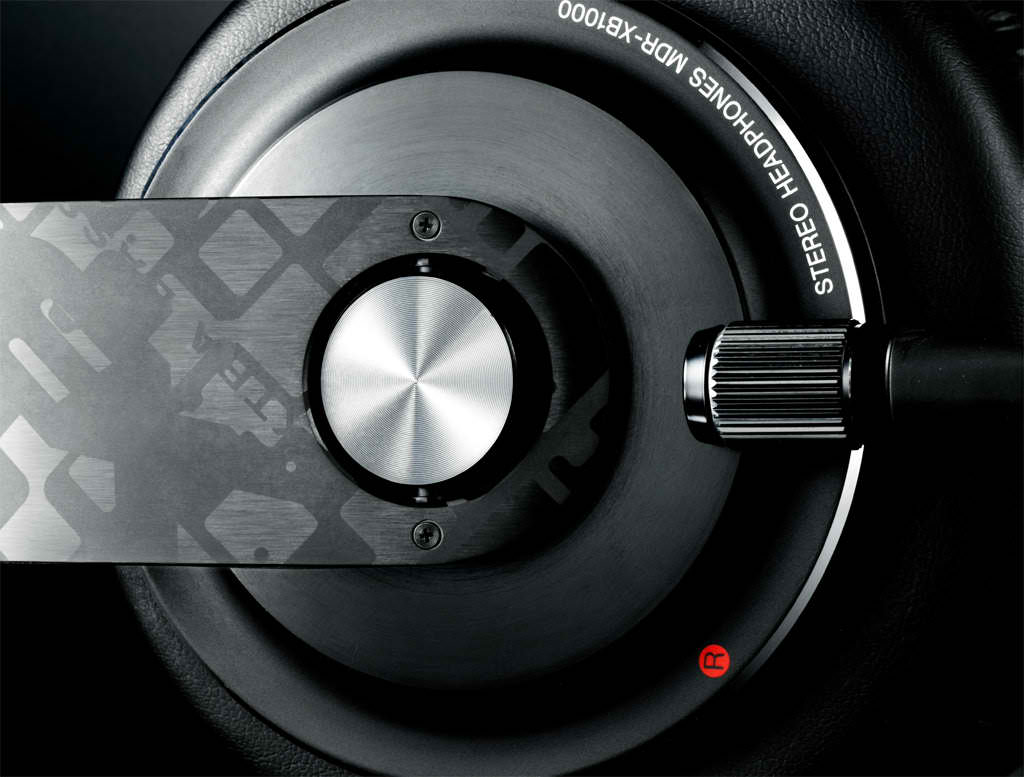 The Sony MDRXB1000 Review. The Ultimate Bass Head Headphone The