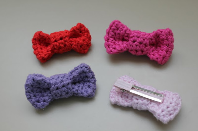 RisC Handmade: Crochet Bow Hair Clip Pattern