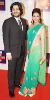 sonali bendre with goldi in zee cine awards 2013 photos