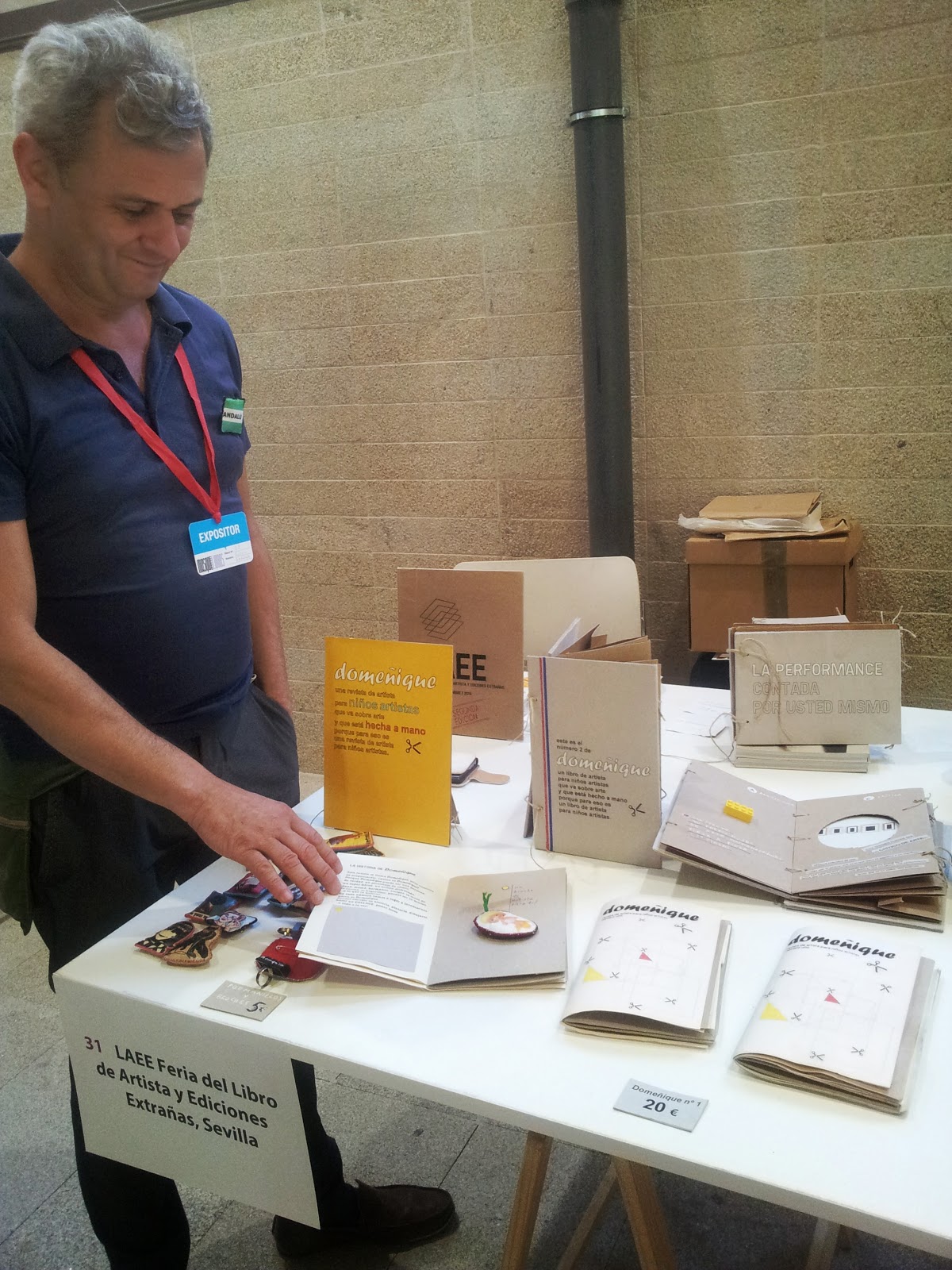 LAEE Feria del Libro de Artista y Ediciones Extrañas LAEE Feria del Libro de Artista y Ediciones Extrañas