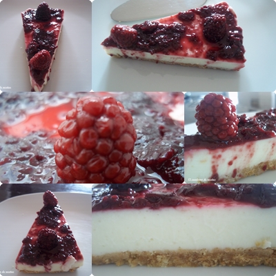 Tarta De Queso Con Cobertura De Mermelada De Mora.
