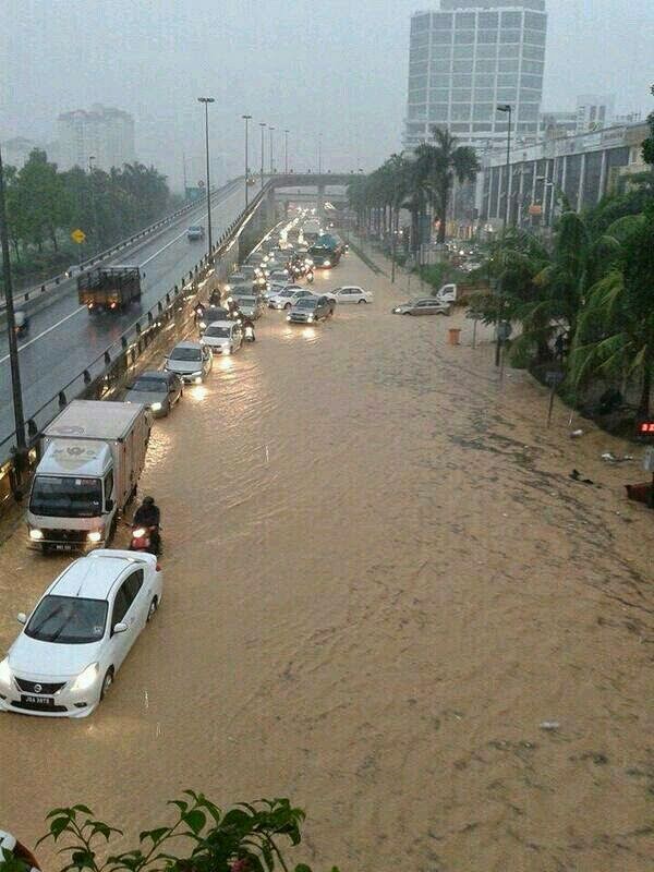 Serdang banjir