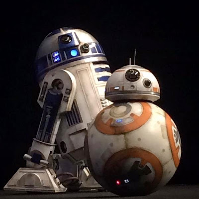 Still of R2D2 and BB8 from Star Wars Episode VII: The Force Awakens
