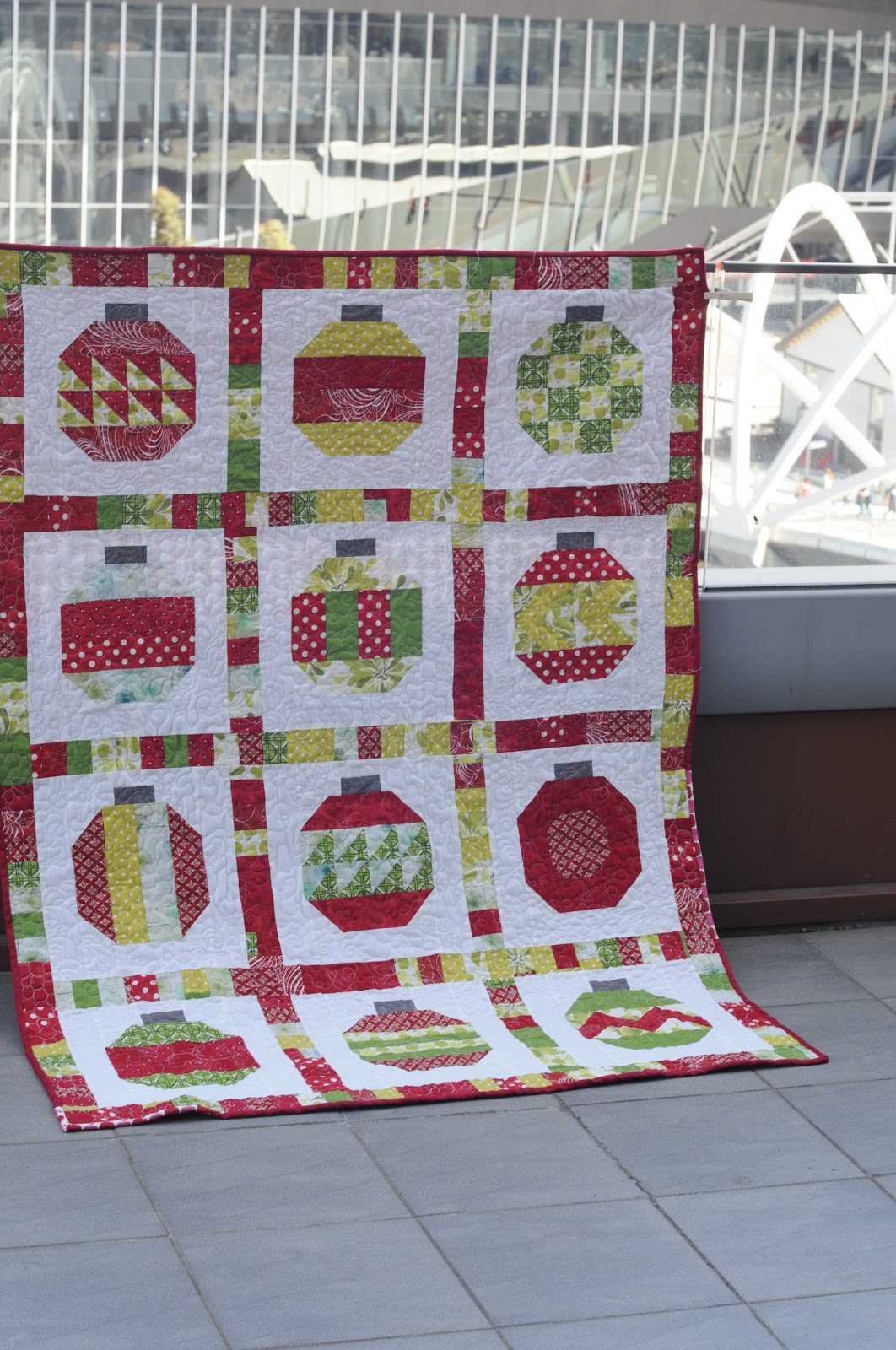 Red in Oz Vintage Holiday Quilt Along