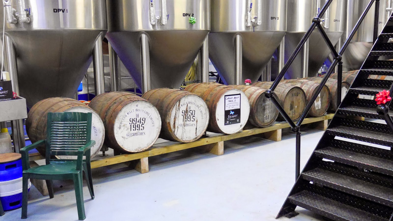 Walking and Crawling A south Edinburgh bypass before Christmastime 13th December 2014