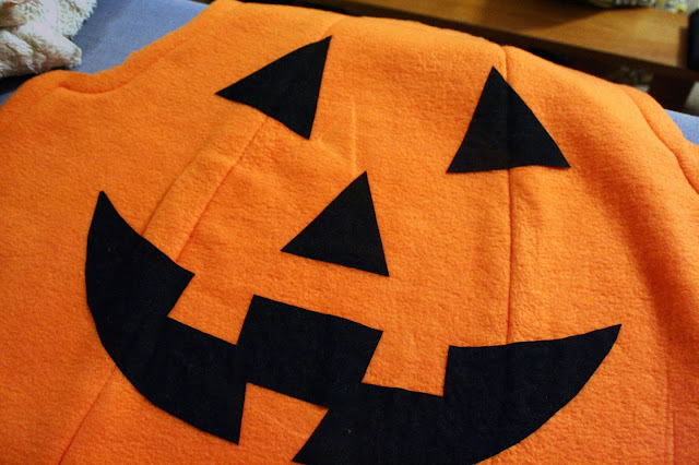 Halloween party costume Halloween party costume