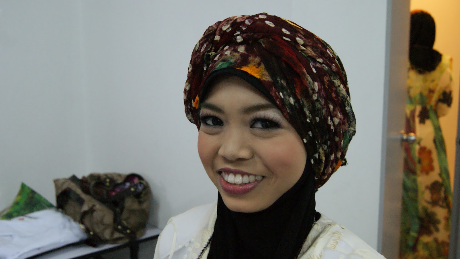 Main Belakang