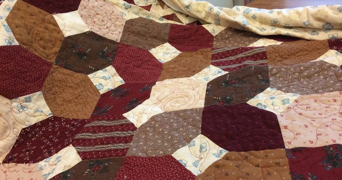 Fluffy Puppy Quilt Works First quilt pattern post Floating Diamonds Quilt