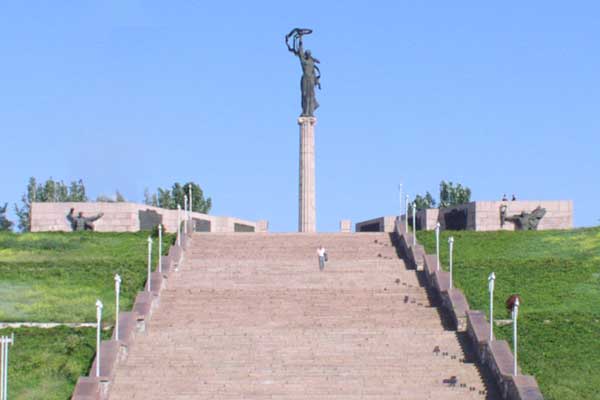 Парк "Славы воинам освободителям"