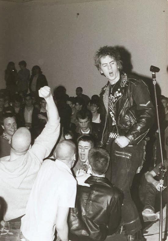 Media MaxiPad Those Photogenic DC Punks