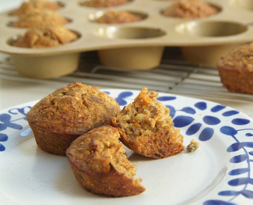 DOMESTIC GODDESSES Super squishy low GI muffins