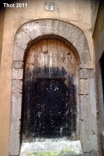 La puerta templaria de Barcelona