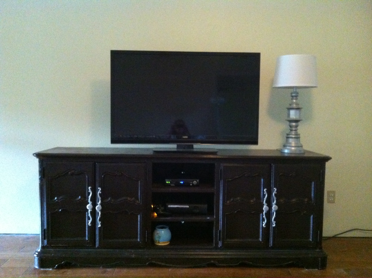 Stacie Thinks She Can Dresser to entertainment center redo